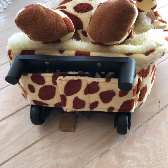 NWOT FUNZ PAL AROUND GIRAFFE knapsack/wheelie - Picture 4 of 8